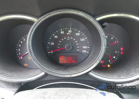 2011 Kia Sorento Lx z USA, uszkodzony, nr VIN 5XYKT3A18BG138830